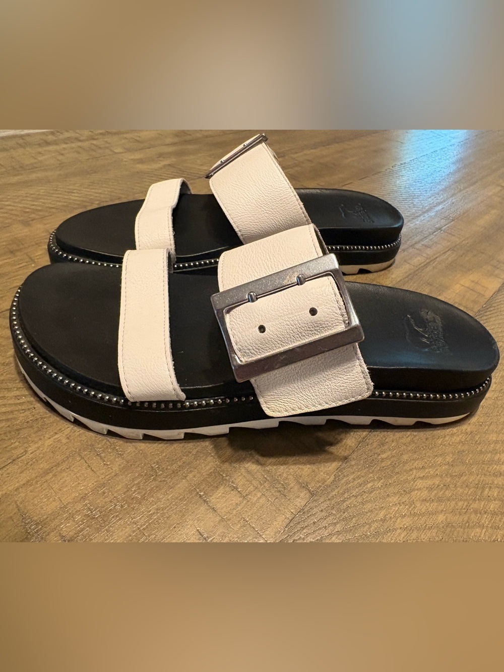 Sorel Black & White Buckle Slide Sandals with Treaded Sole - Picture 3 of 3